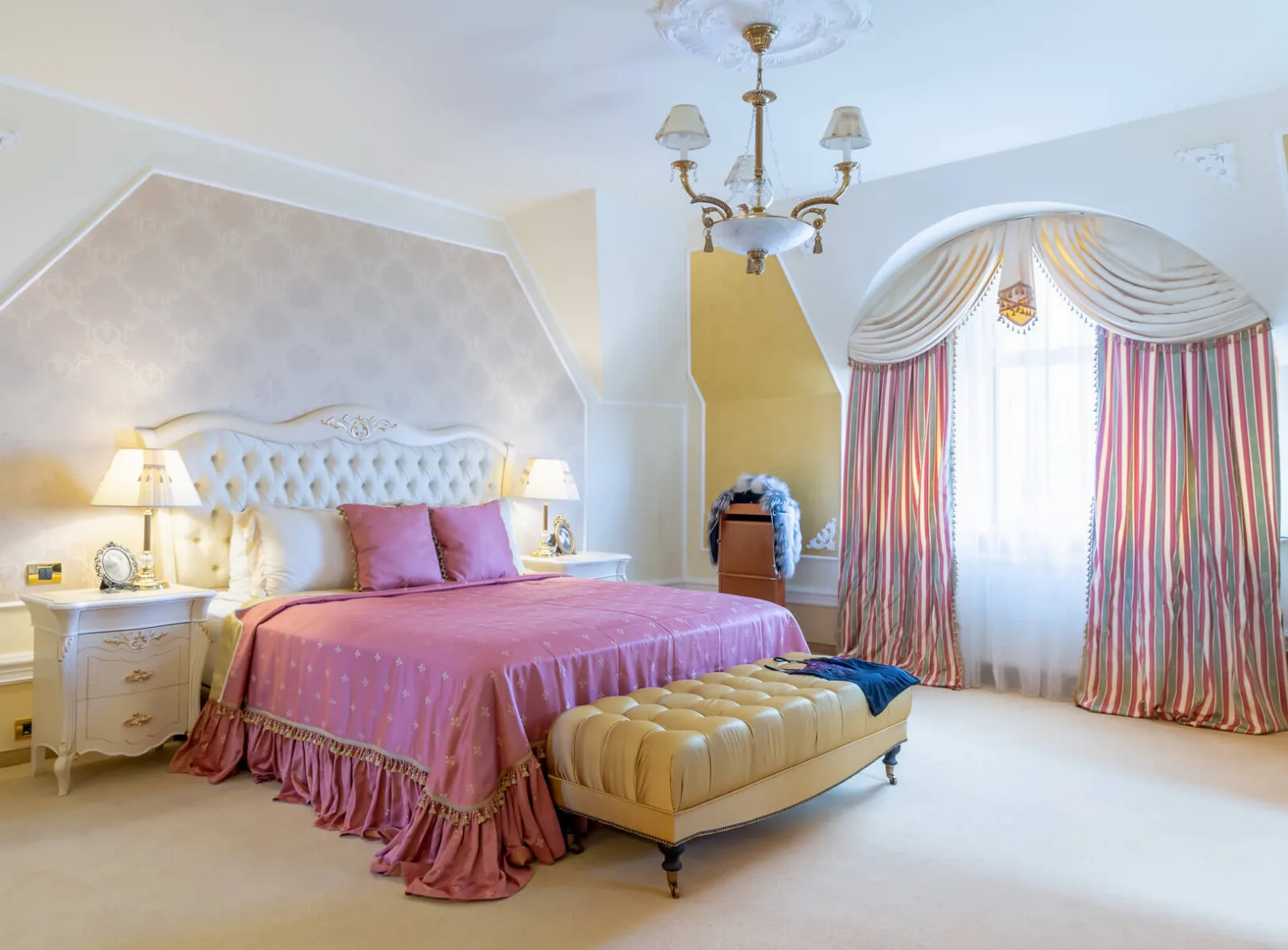 Fabian 301 — Suter Palace Heritage Boutique Hotel, București Sectorul 1, București
