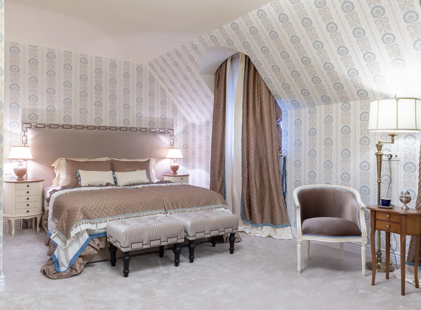 Neumann 206 — Suter Palace Heritage Boutique Hotel, București Sectorul 1, București