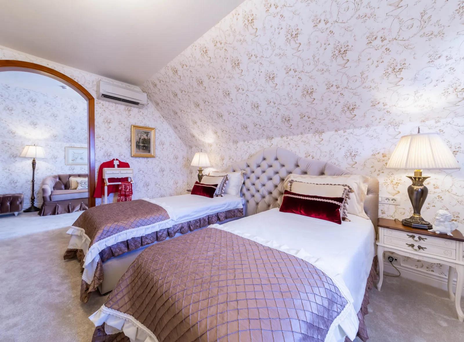 Gustav — Suter Palace Heritage Boutique Hotel, București Sectorul 1, București