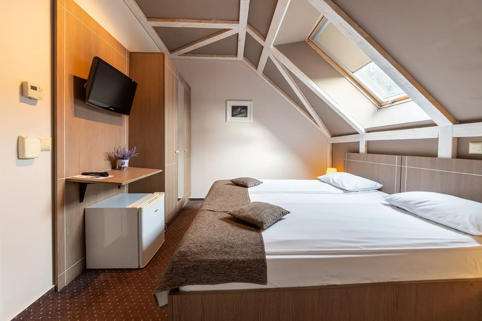 Cameră dublă STANDARD Hanul cu Urși — Hotel Cota O Mie Sinaia, Moroeni, Dâmbovița