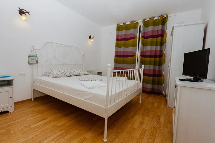 Camera Double — Dunărea Veche, Mila 23, Tulcea
