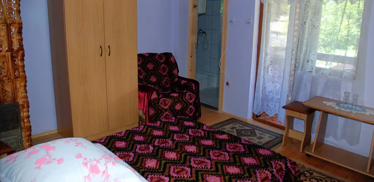 Camera Family 4 locuri Parter cu terasa — Serbanoiu, Căpățânenii Pământeni, Argeș