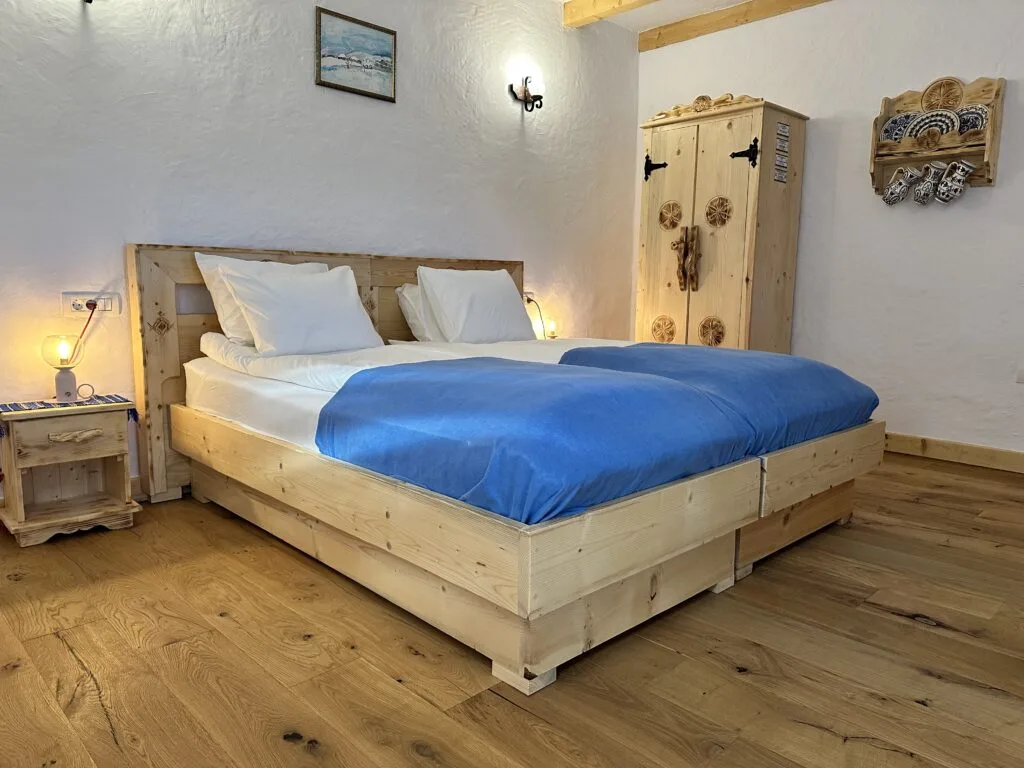 Căsuță tradițională simplă — Andolia, Moieciu de Sus, Brașov