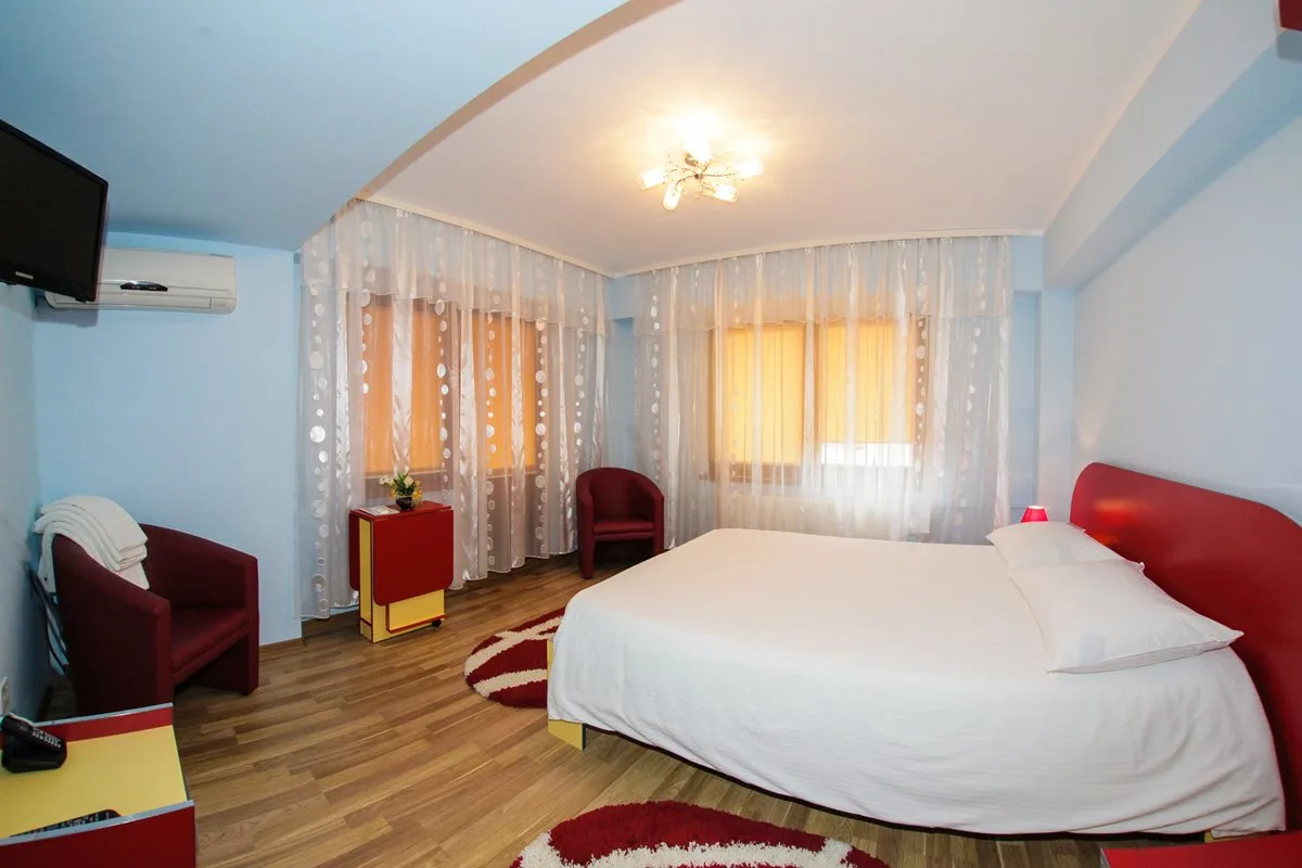 Apartament decomandat cu bucătărie utilată — Hotel Mărțișorul, Cacica, Suceava
