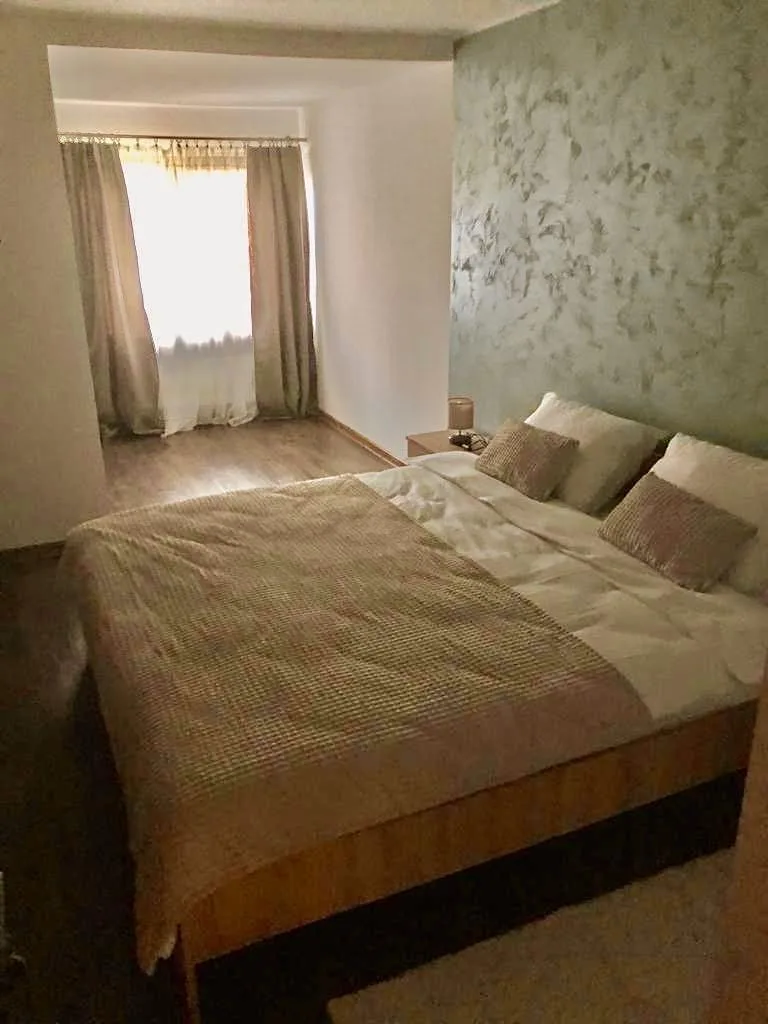 Camera nr. 1 — La Buru, Căraci, Hunedoara