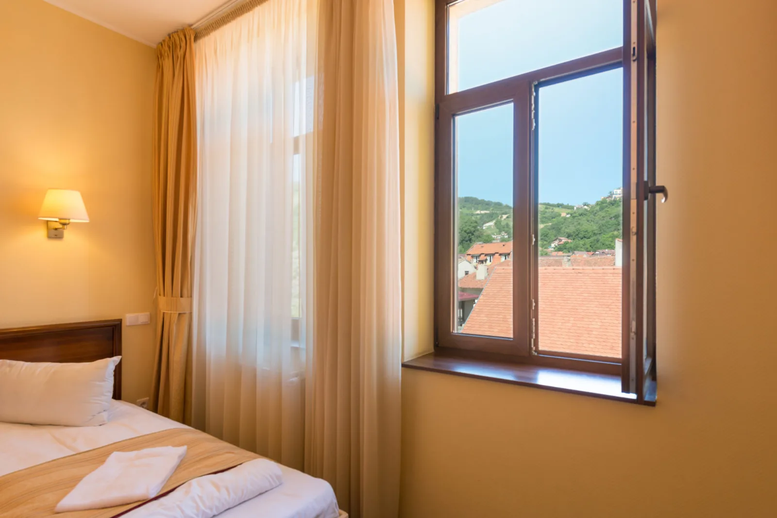 CAMERĂ SINGLE — Coroana Brasovului, Brașov, Brașov