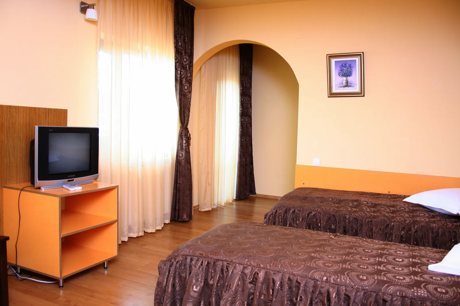 Camera 2 — Delta Travel, Mila 23, Tulcea