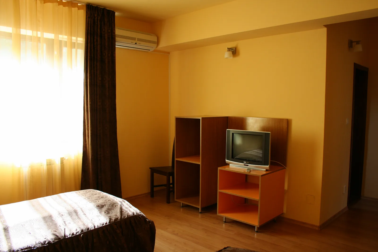 Camera 1 — Delta Travel, Mila 23, Tulcea