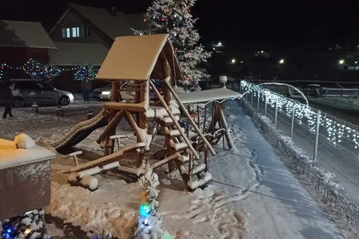 Camera dublă cu pat matrimonial — Casa Sofia, Dorna Candrenilor, Suceava