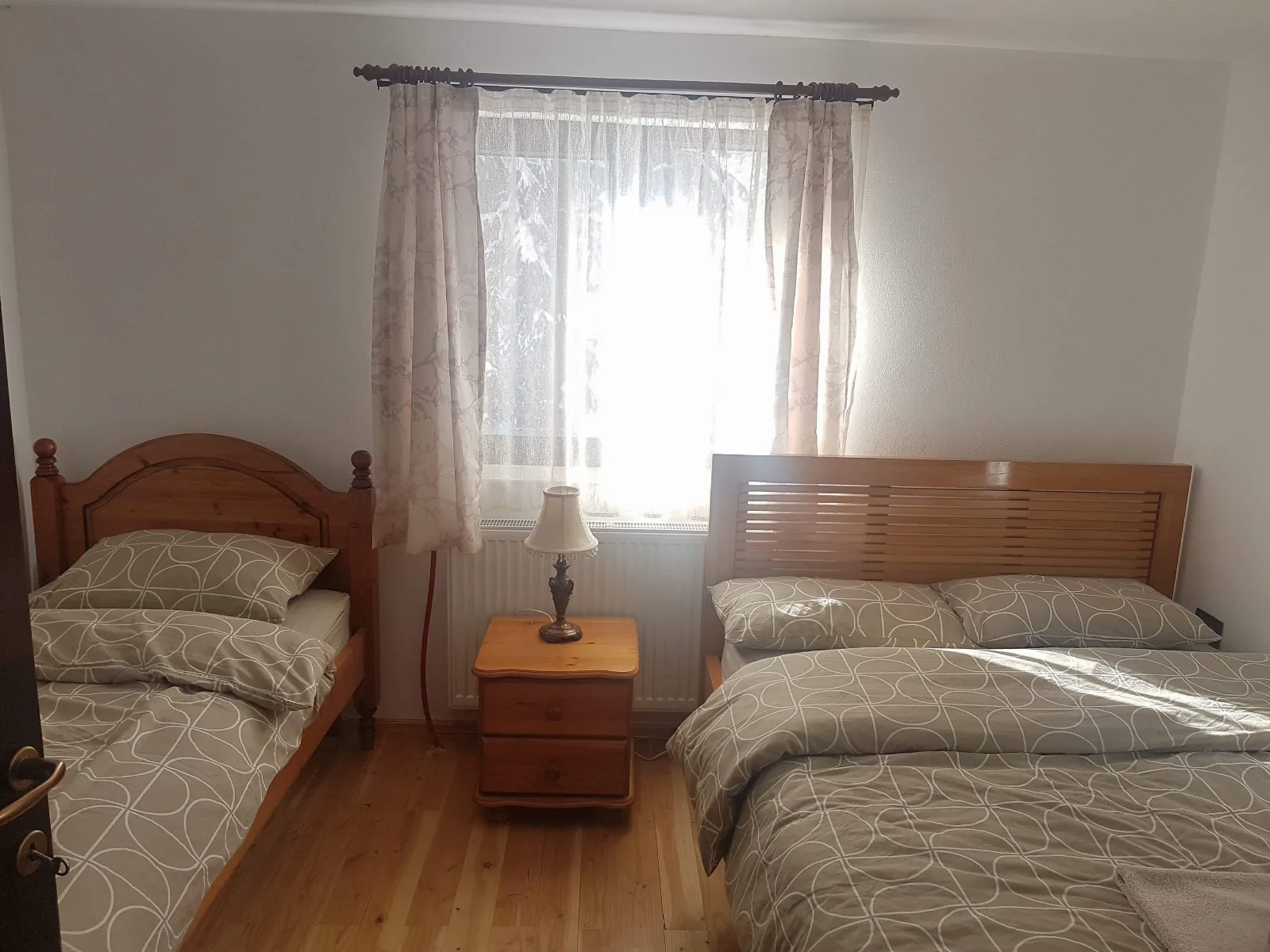 Camera 1 — Cabana Apusenilor, Nucet, Bihor