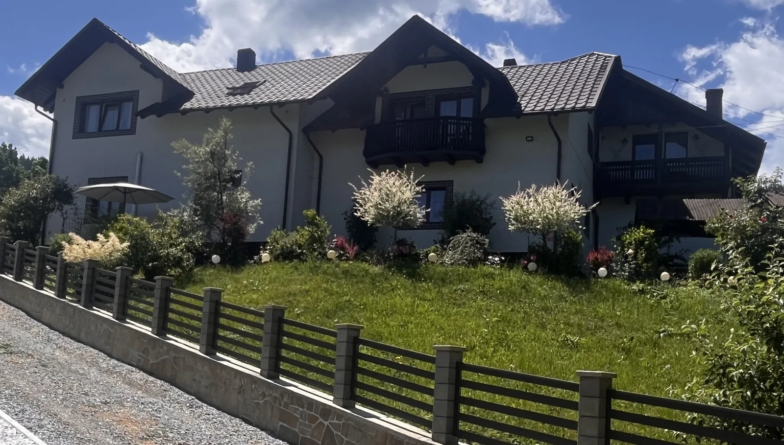 Fotografie 4 — Casa de pe Deal, Sadova, Suceava