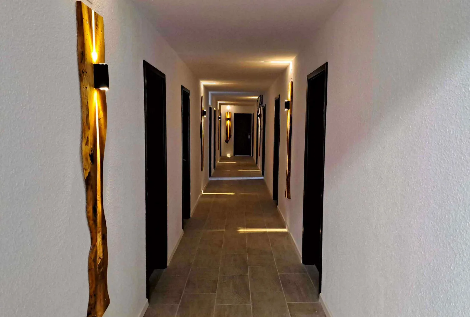 Borderline Accomodation