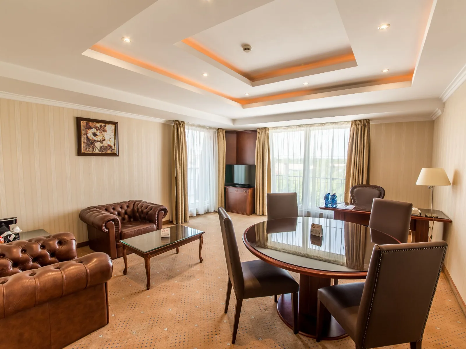 Diplomat Suite — Ramada Bucharest North, București Sectorul 1, București
