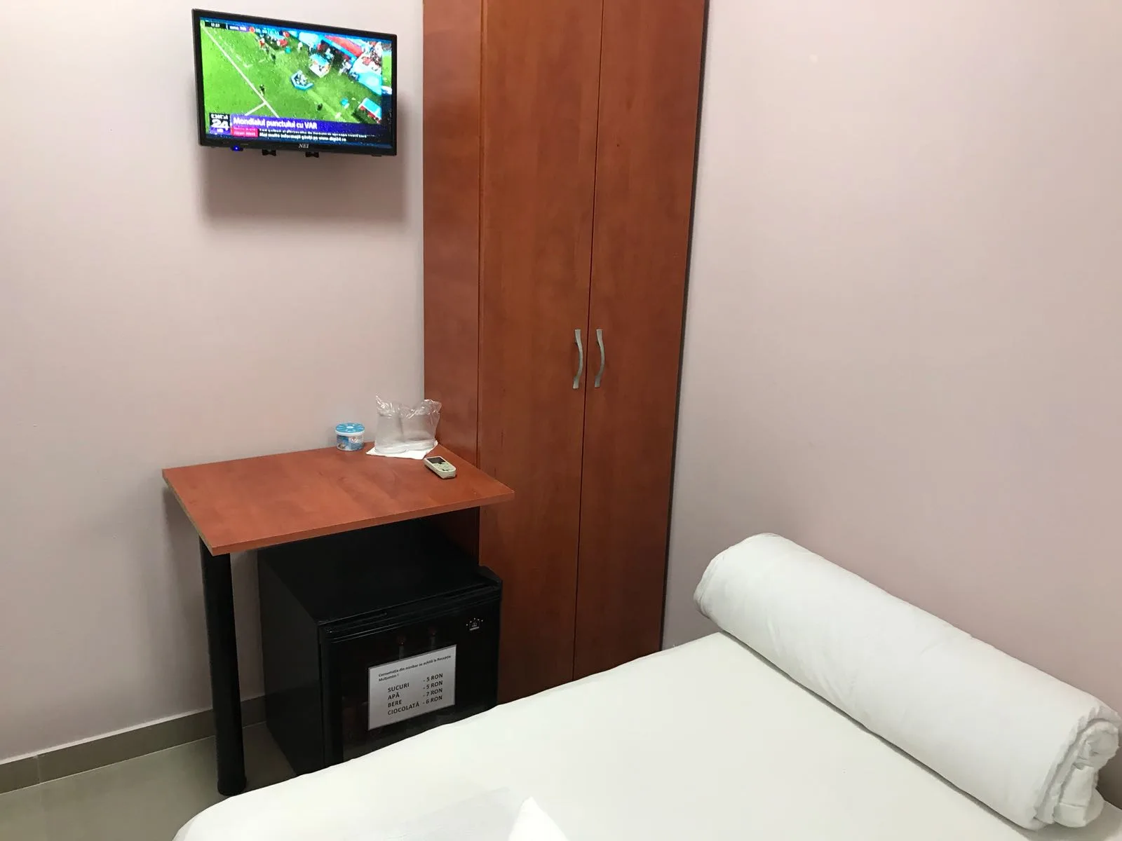 Economical Single Room — Tripoli HOTEL & Restaurant, București, București