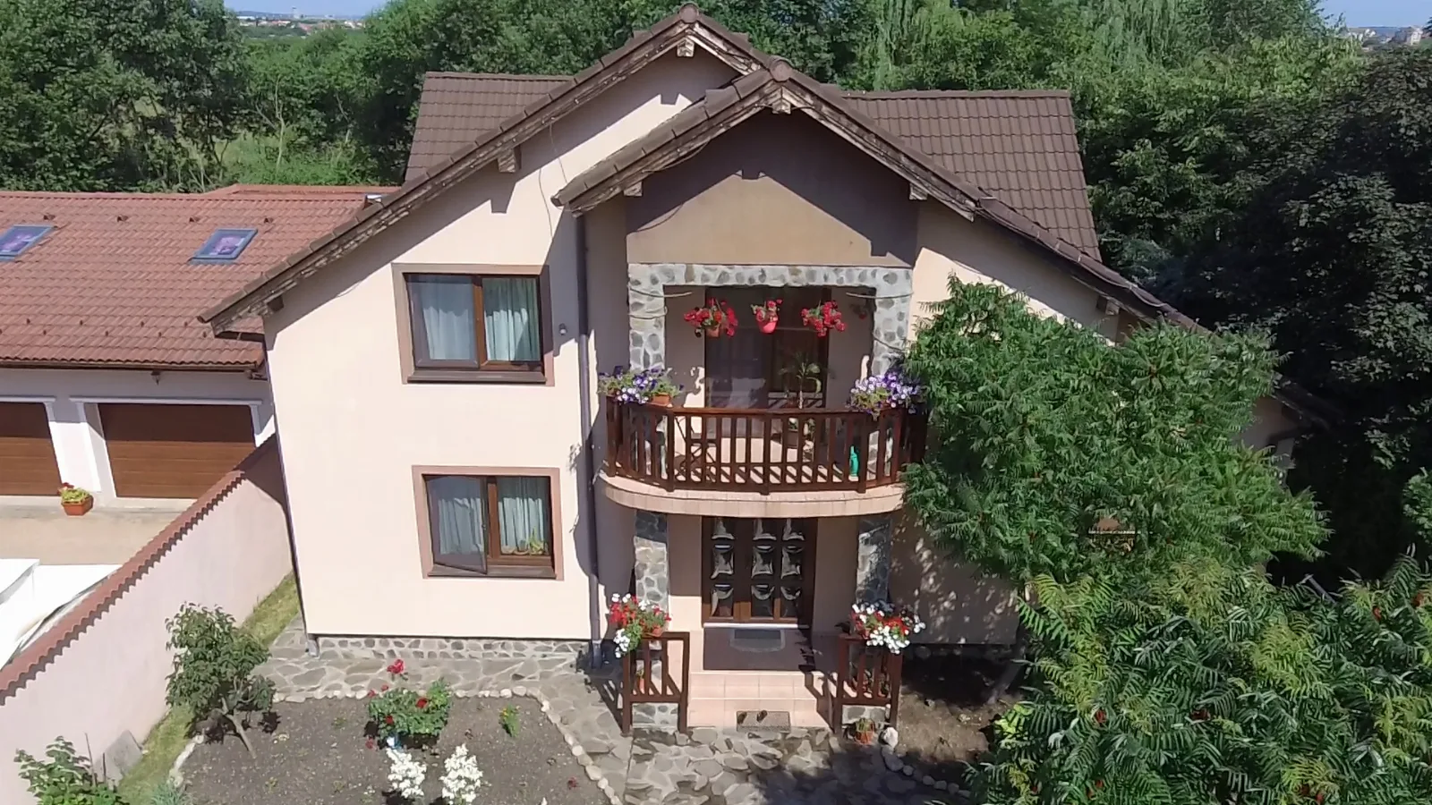 Celeste-House.com