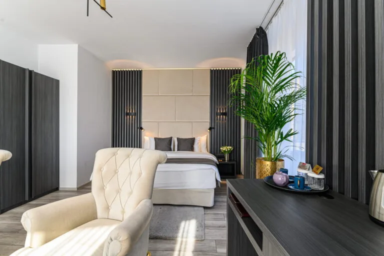 Camera Picasso Junior Suite cu Balcon — Unique Boutique, București Sectorul 1, București