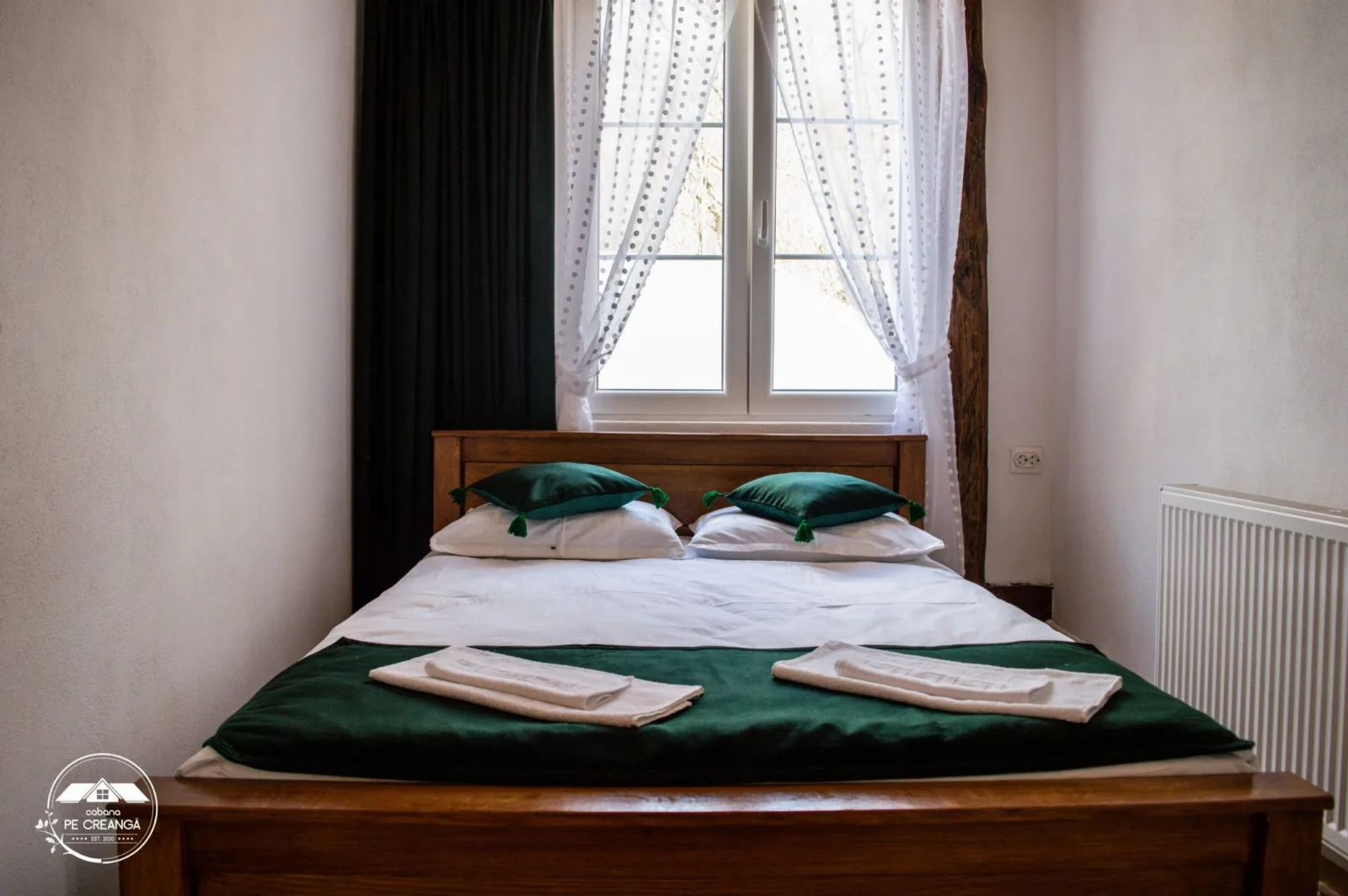 Dormitor 2 - Etaj — Cabana "Pe Creangă", Buteasa, Maramureș