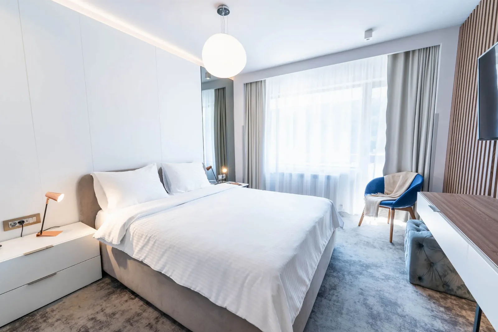 Deluxe Double Room with Balcony — Hotel Sinaia, Sinaia, Prahova
