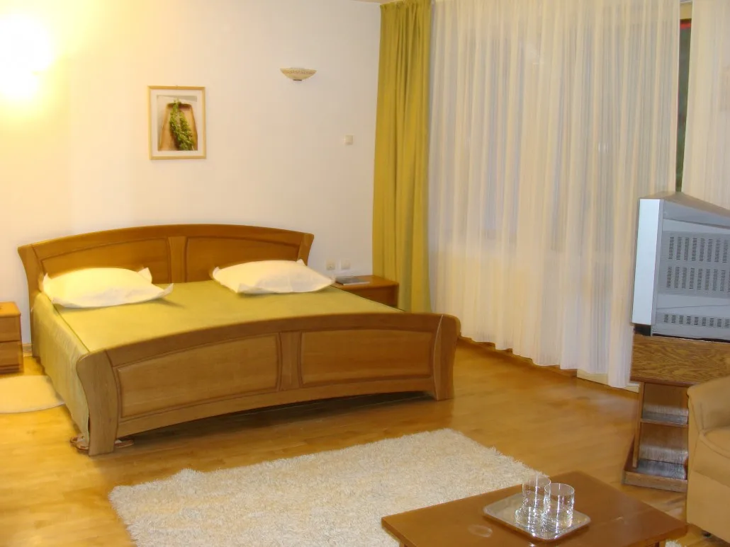 Camera junior — Siesta, Arefu, Argeș