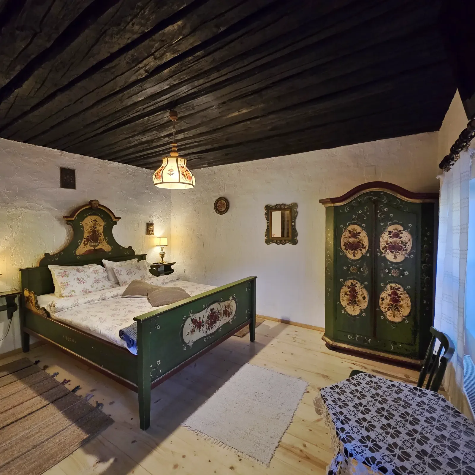 Casa Mică — Casa Poveste În Bucovina, Câmpulung Moldovenesc, Suceava