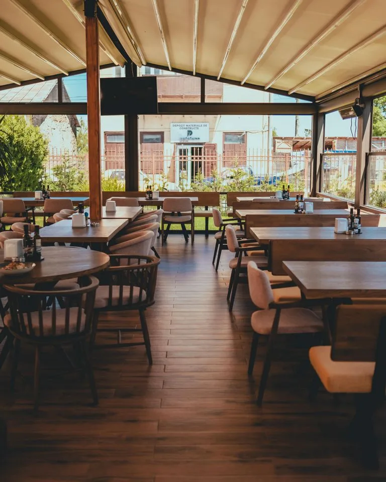 Delta Est Hotel & Restaurant