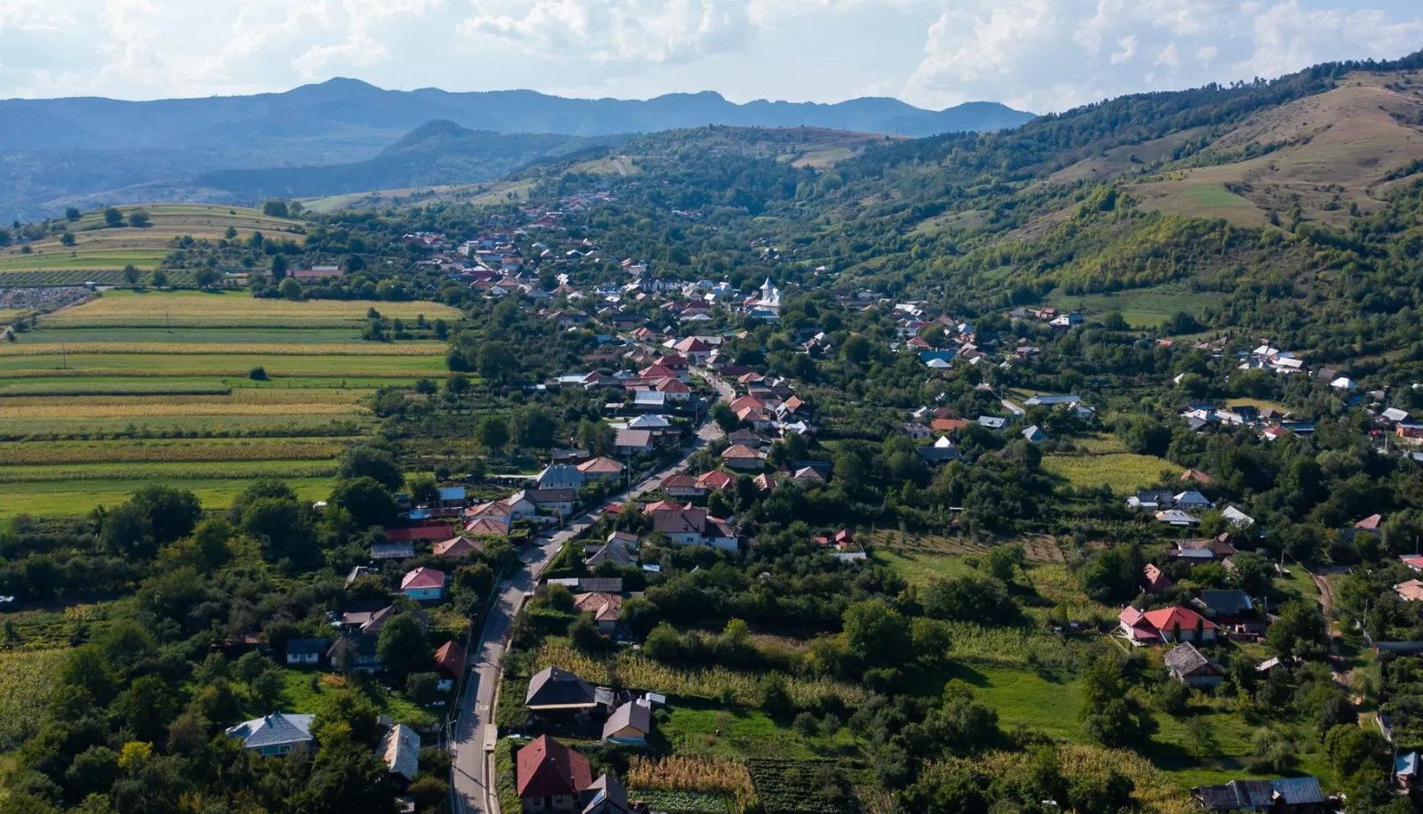 Camin de Batrani "Casuta Bunicilor"