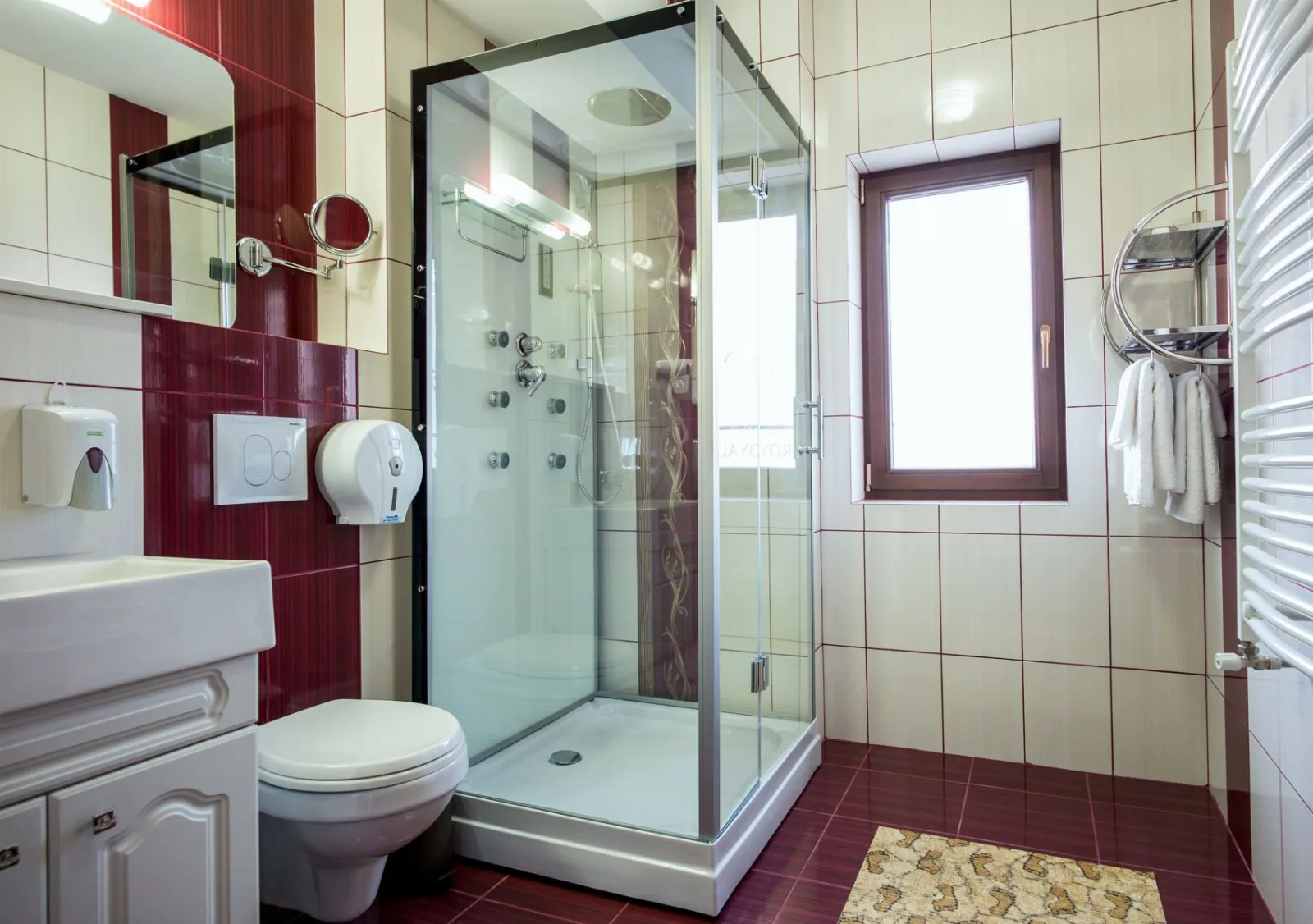 Camere King — Royal Spa, Bistrița, Neamț