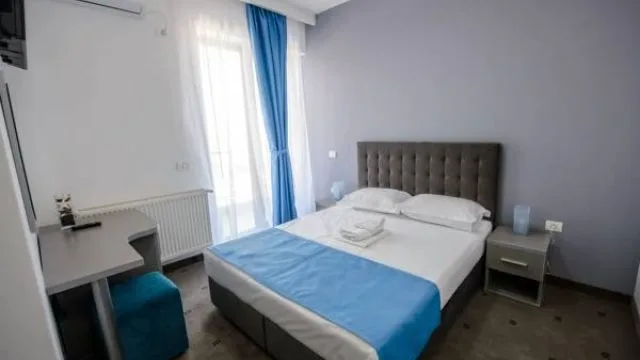 Cameră Dublă cu balcon — Vila la Mer, Năvodari, Constanța