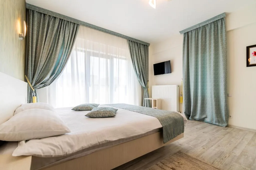 Garsoniera — Hotel & Restaurant Bulevard, Oradea, Bihor