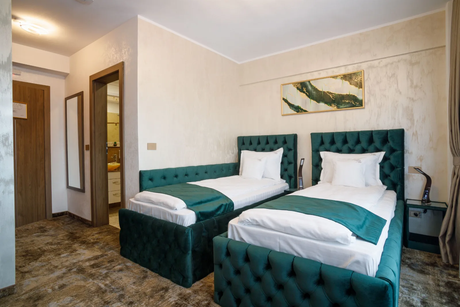 Cameră twin Deluxe cu balcon — Natalya, Bacău, Bacău