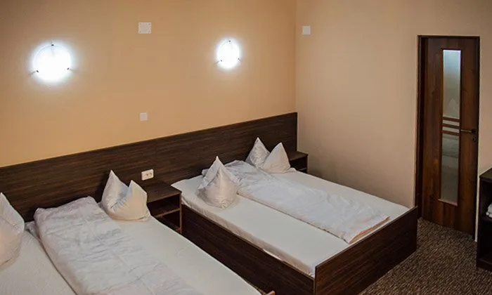 Camere cu 4 locuri — Carmena, Băile Felix, Bihor