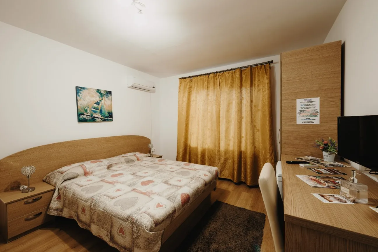 Camera 1 — Alin, Turda, Cluj