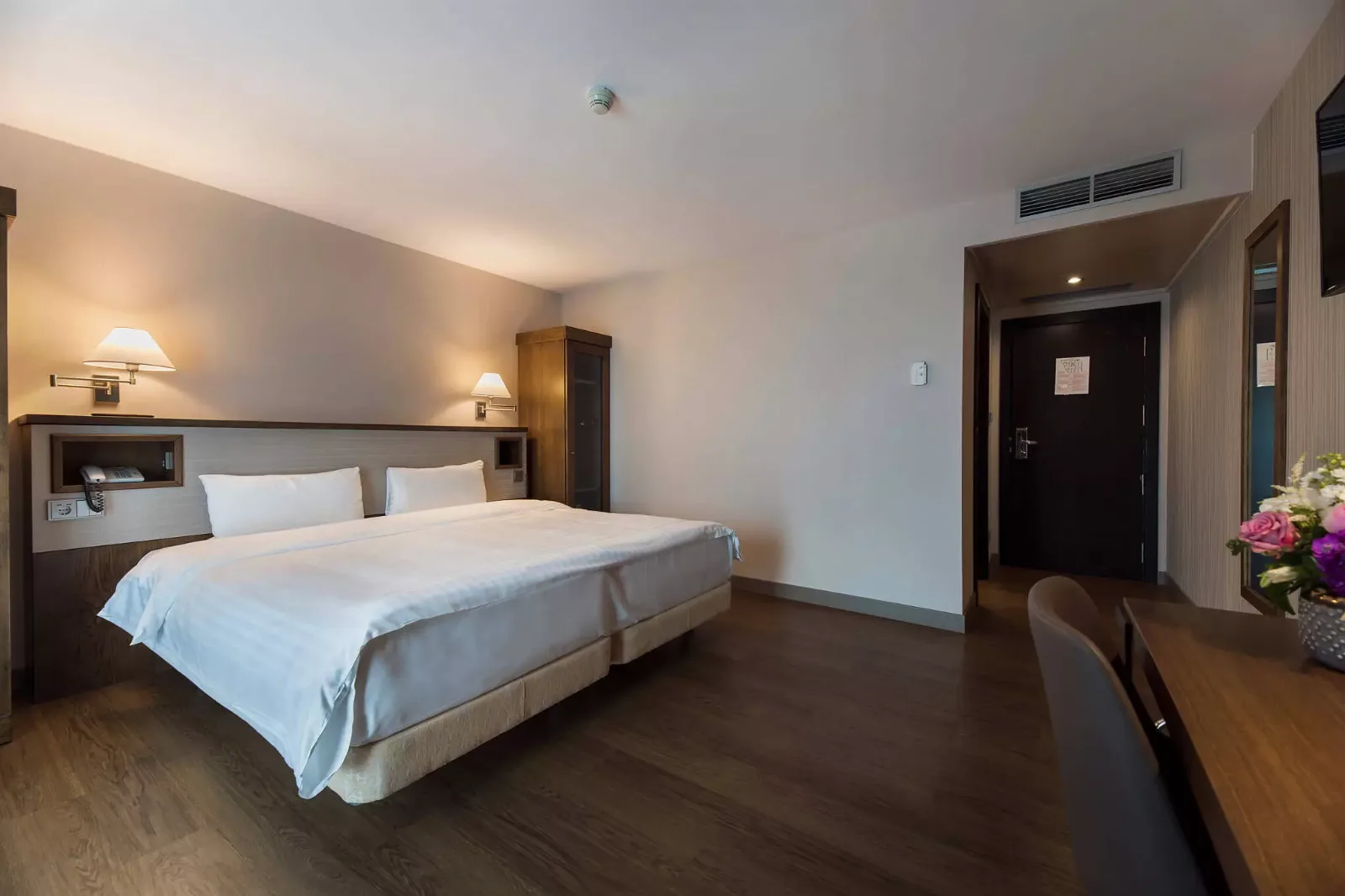 Camera Superioară Dublă — CH Hotel, București, București