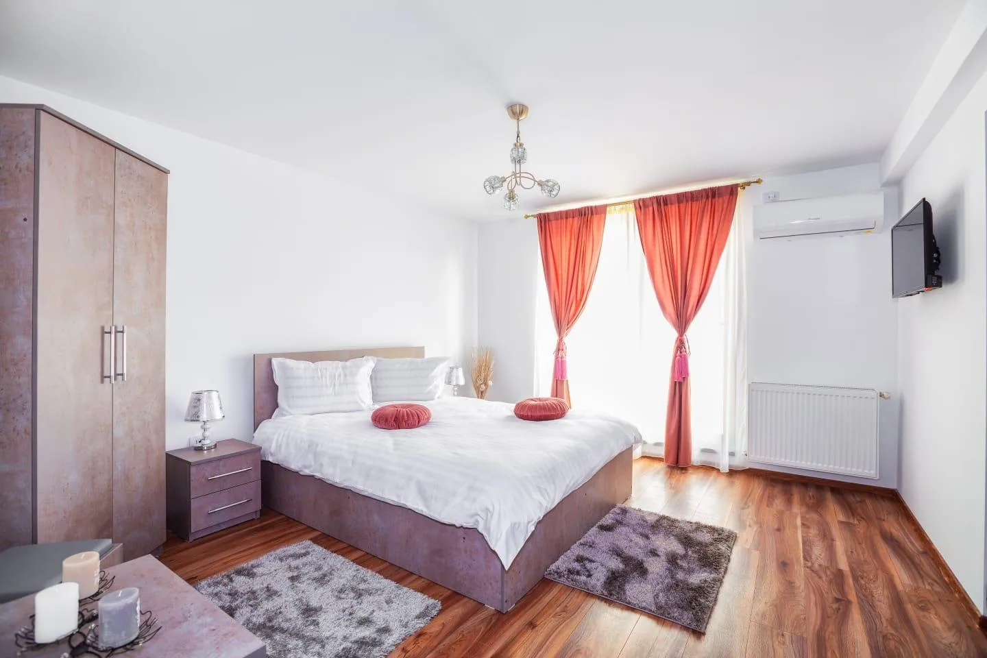 Camera 1 – Dubla Standard — Casa Romeo & Julieta, Hațeg, Hunedoara