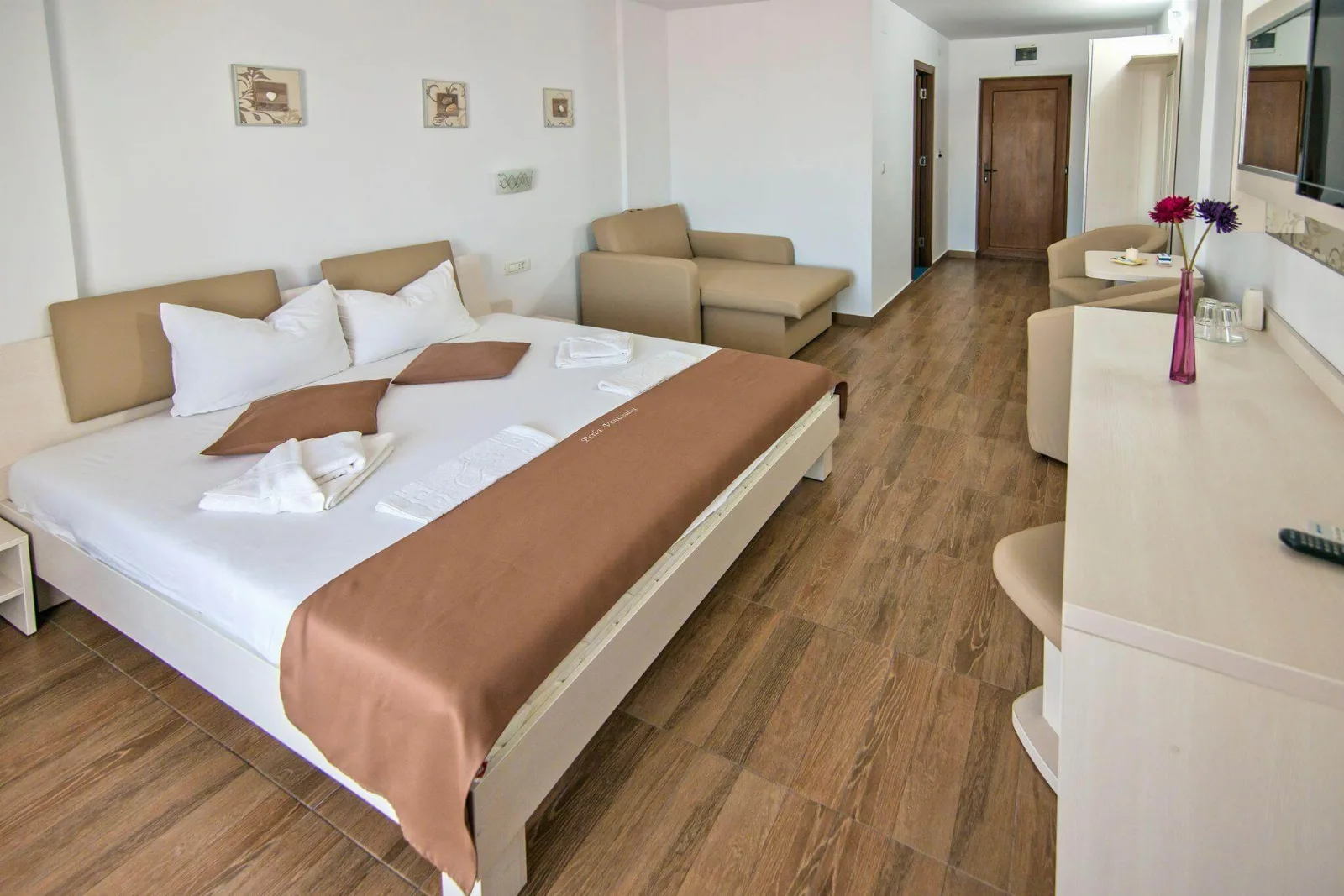 Cameră VIP - Casa Twins Etaj 1 — Perla Venusului, Venus, Constanța