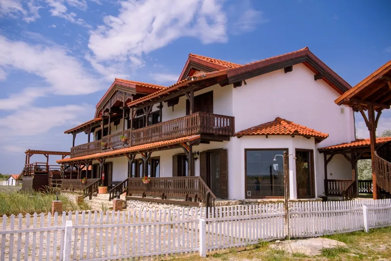 Conacul — Complex Plaja Golf, Corbu, Constanța
