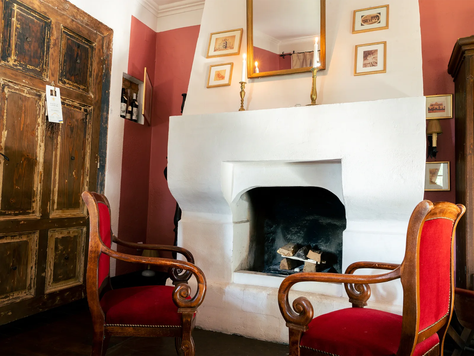 The Red Suite — The Machine House, Zăbala, Covasna