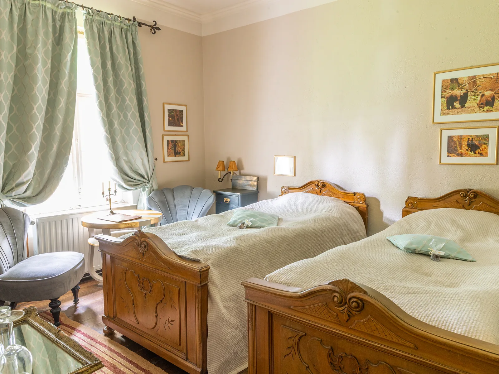 The Hunters Room — The Machine House, Zăbala, Covasna