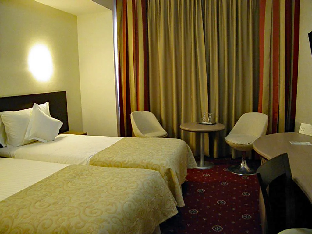 Twin Room — Berthelot, București Sectorul 1, București
