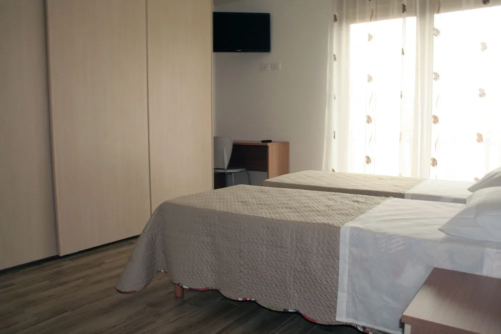 Camera Alice — Elena Residence, Brăila, Brăila