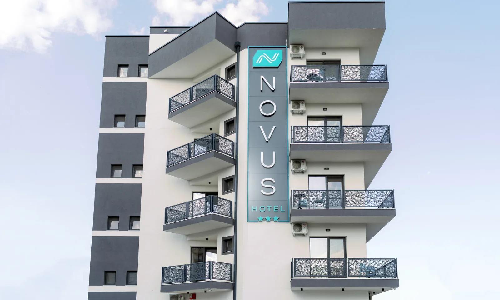 Novus