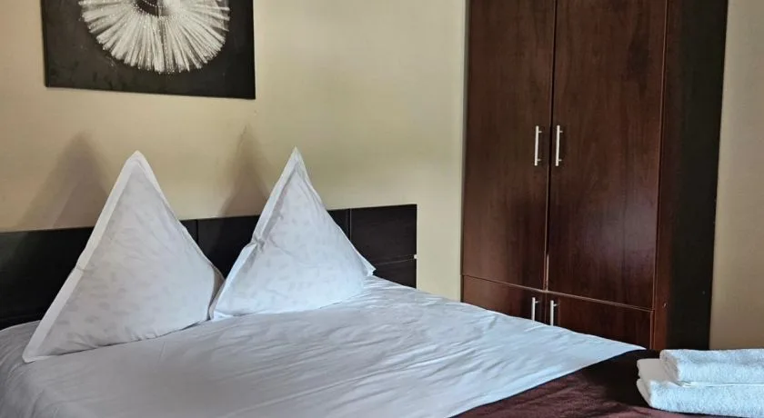 Camera 19 - Apartament cu 2 camere — Pensiunea Andrei, Moieciu de Jos, Brașov