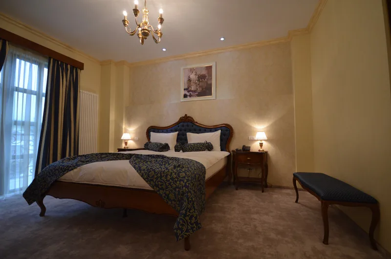 Executive — The Arlington Boutique, Craiova, Dolj