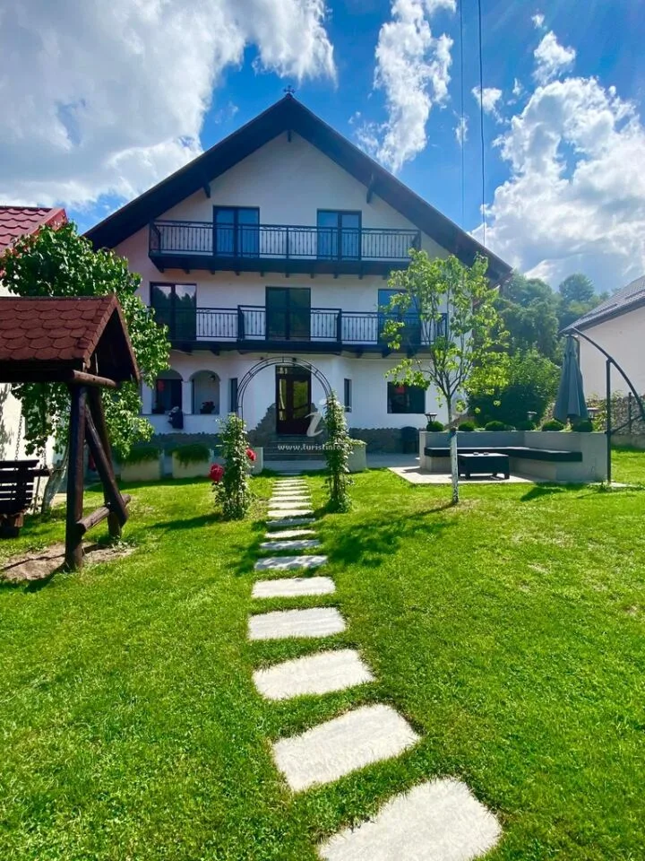 Casa de Sub Pădure