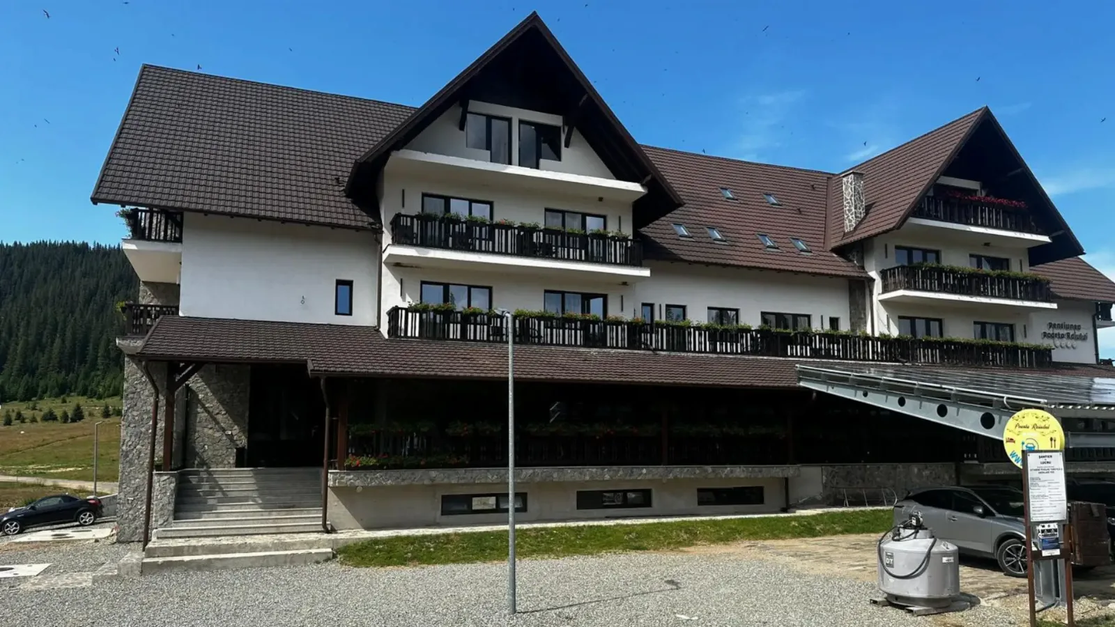 Hotel Poarta Raiului - Munții Șureanu