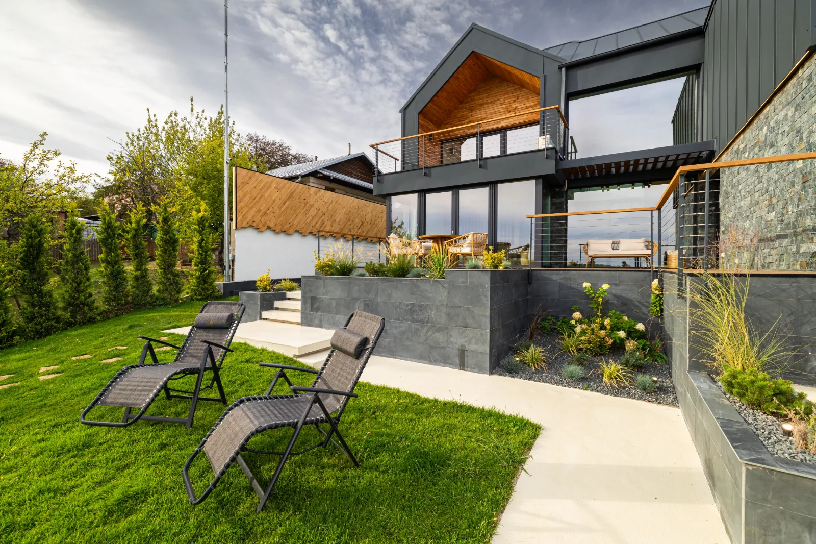Forest Valley Chalet
