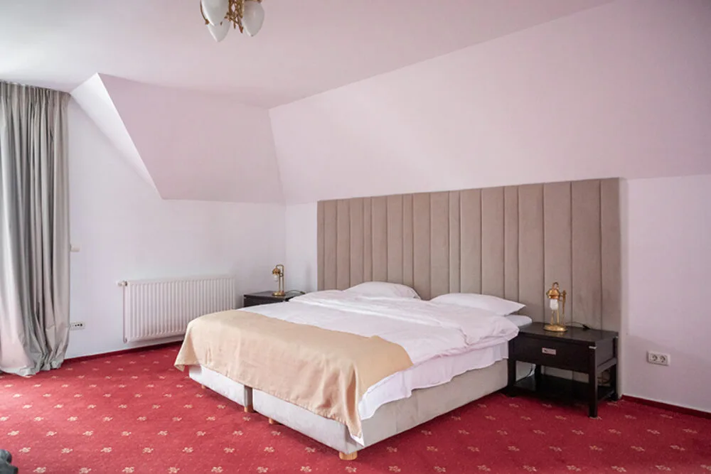 Dublă Deluxe — Monterai, Brașov, Brașov