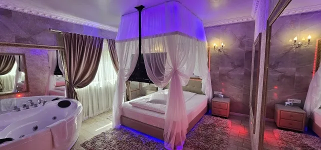 Camera 1 | cu jacuzzi — Anadi Boutique, Brașov, Brașov