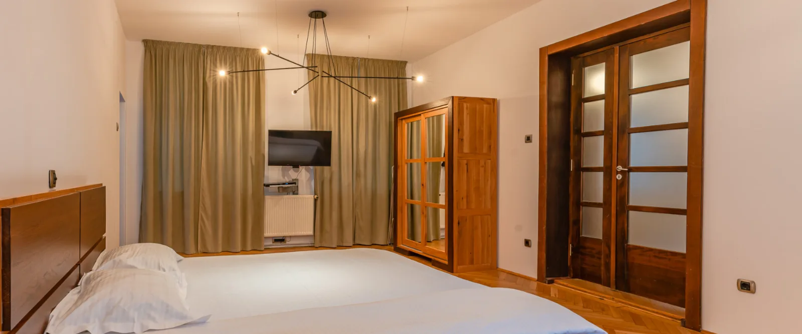 Apartament #1 — Premium Suites Postavarului, Brașov, Brașov