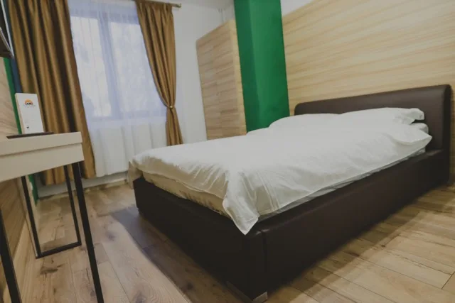 Camera Triplă — Altitude Guest House, Rânca, Gorj